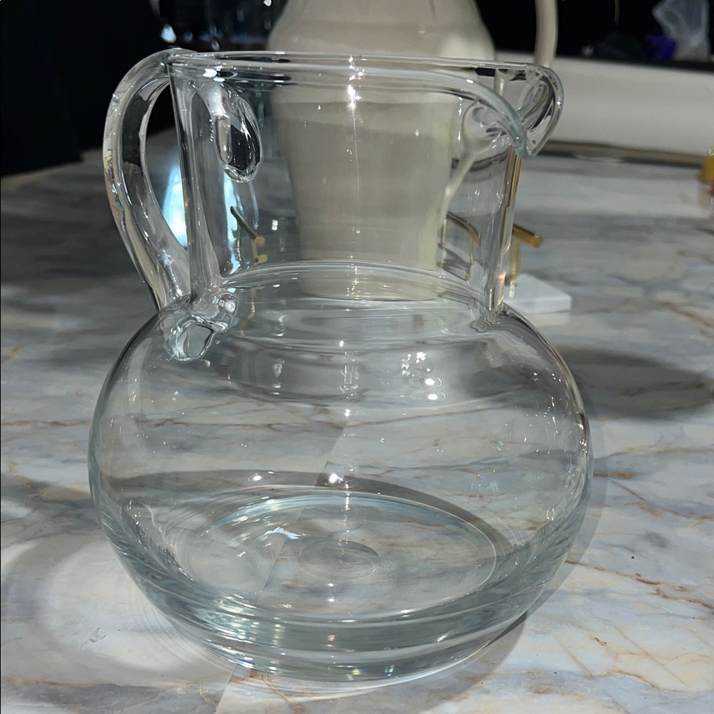 Stylish Clear Glass Jug $23 - Picture 9 of 9
